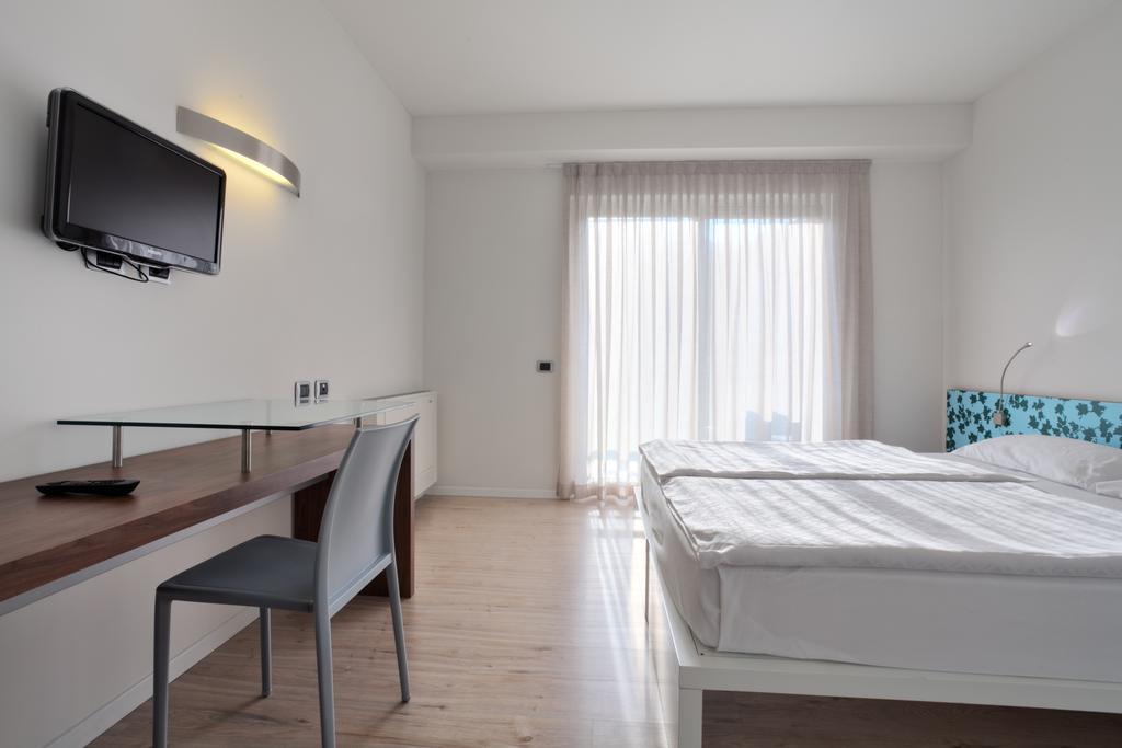 Sporthotel Villa Stella Torbole Sul Garda Dış mekan fotoğraf