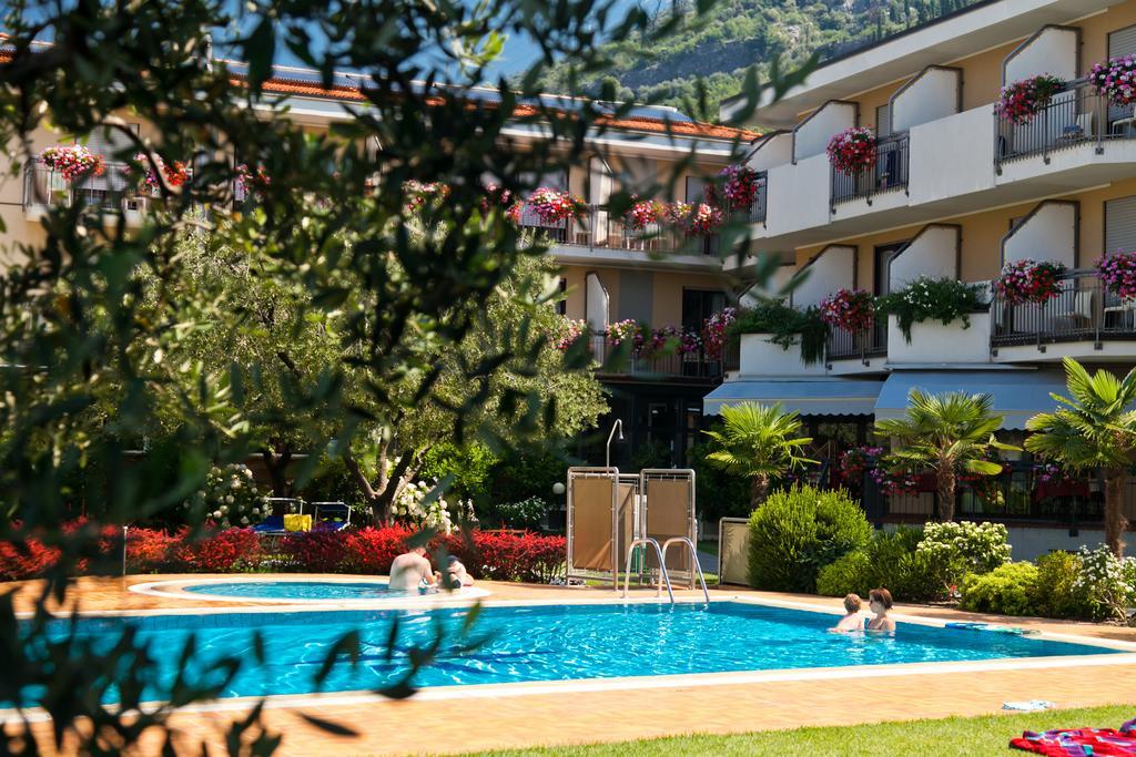 Sporthotel Villa Stella Torbole Sul Garda Dış mekan fotoğraf