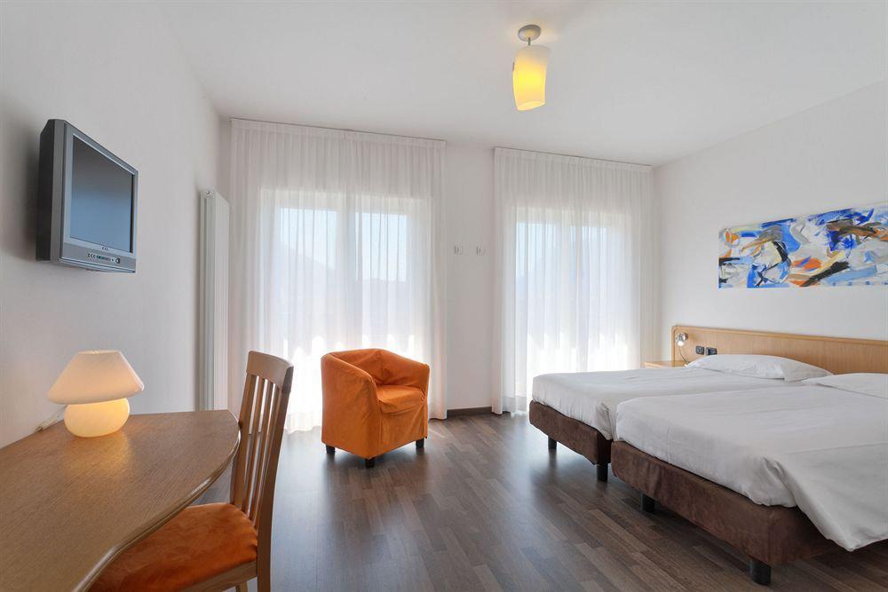 Sporthotel Villa Stella Torbole Sul Garda Dış mekan fotoğraf