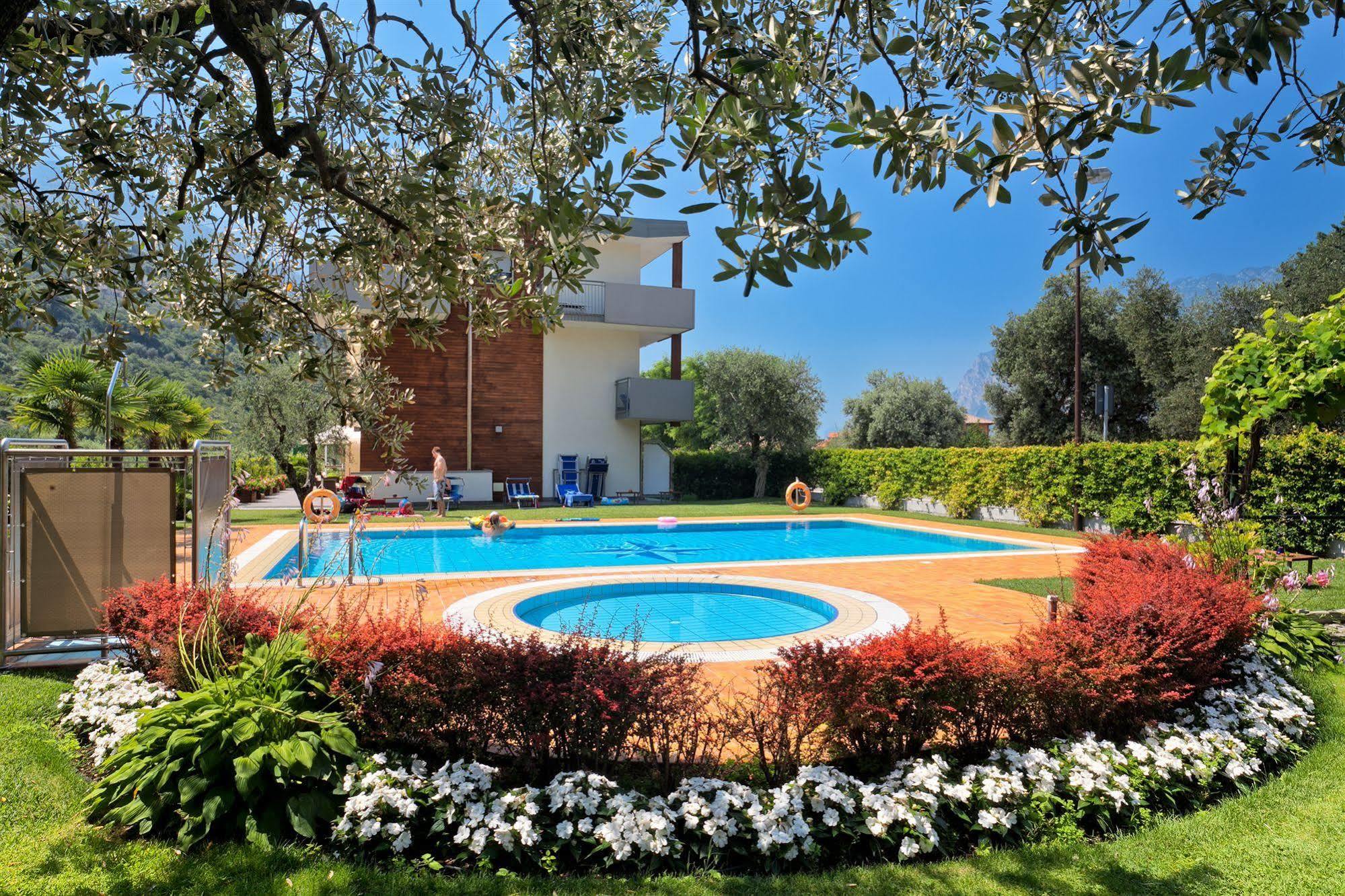 Sporthotel Villa Stella Torbole Sul Garda Dış mekan fotoğraf