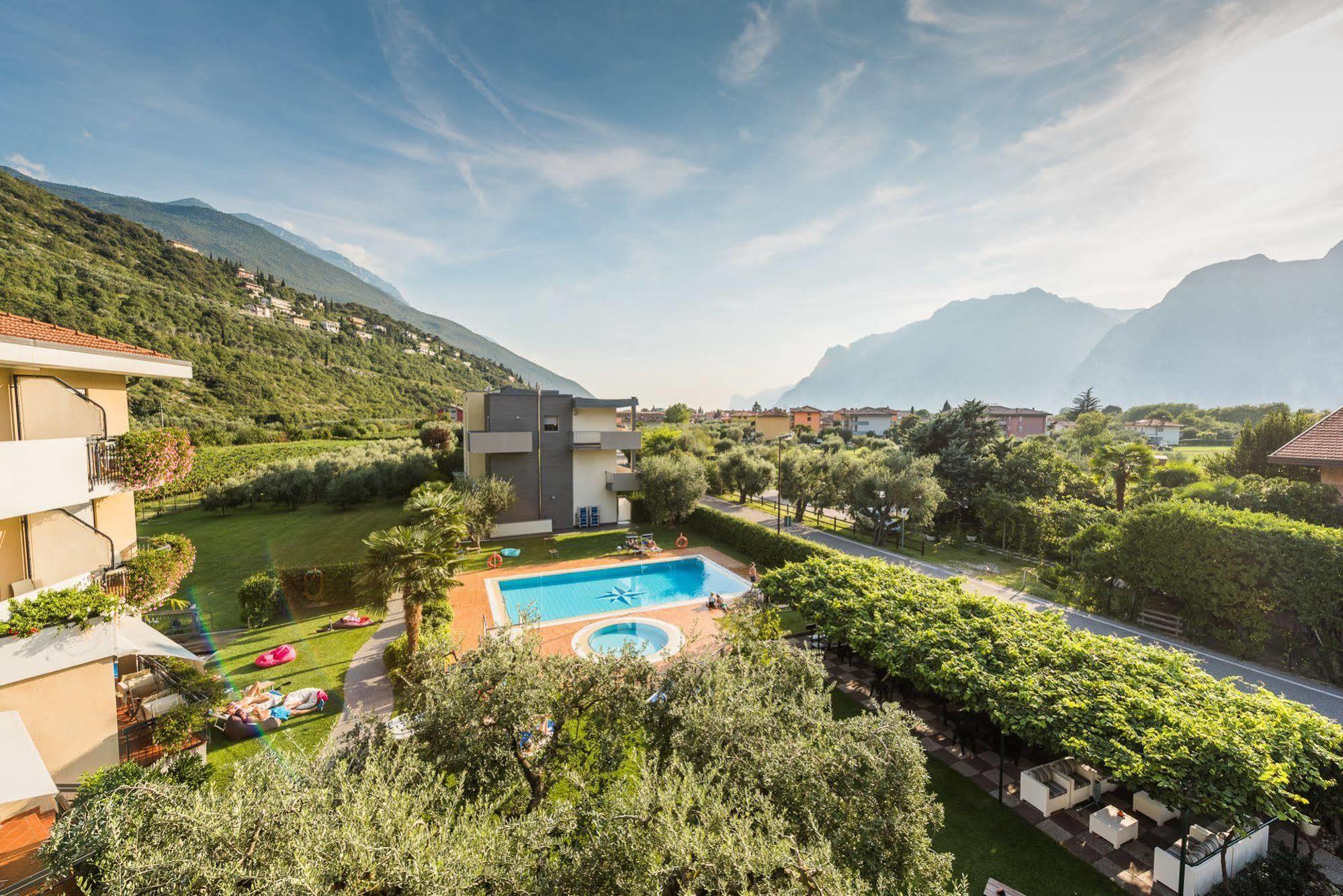 Sporthotel Villa Stella Torbole Sul Garda Dış mekan fotoğraf